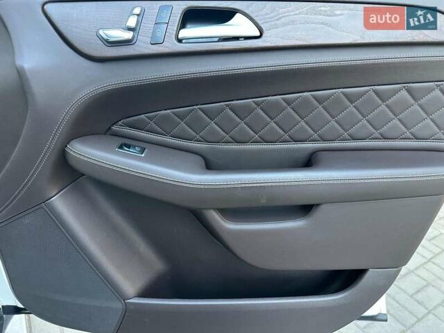 Белый Мерседес ГЛЕ-Класс, объемом двигателя 3 л и пробегом 196 тыс. км за 36940 $, фото 20 на Automoto.ua