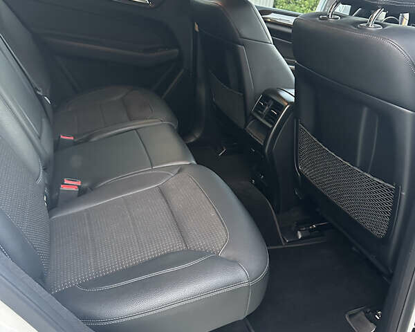 Мерседес ГЛЕ-Класс 2017 в Снятине на Automoto.ua Белый Мерседес ГЛЕ-Класс, объемом двигателя 2.14 л и пробегом 84 тыс. км за 34900 $, фото 25 на Automoto.ua