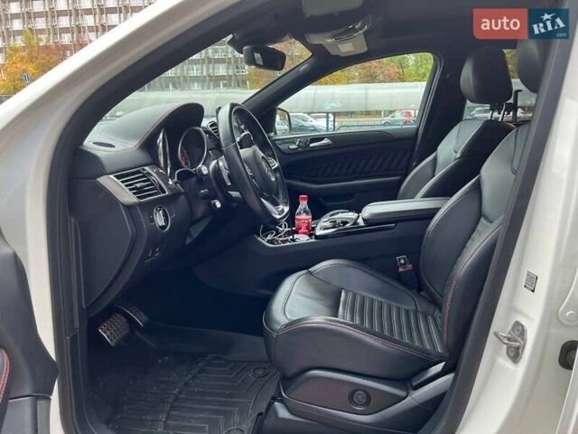 Мерседес ГЛЕ-Класс 2017 в Киеве на Automoto.ua Белый Мерседес ГЛЕ-Класс, объемом двигателя 3 л и пробегом 104 тыс. км за 52000 $, фото 7 на Automoto.ua