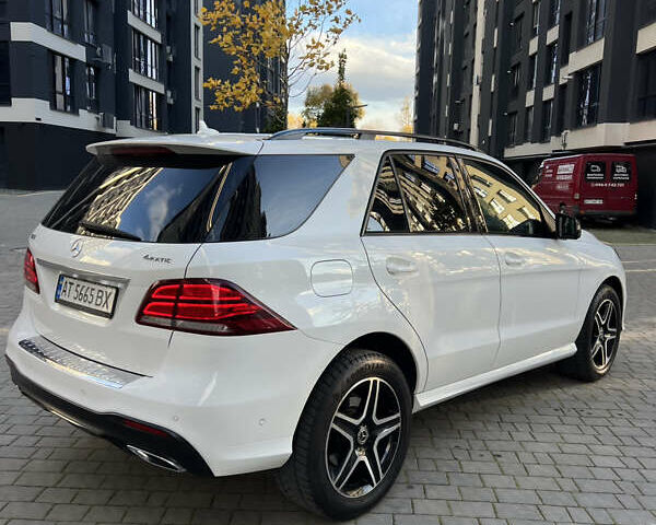 Мерседес ГЛЕ-Клас 2017 у Івано-Франківську на Automoto.ua Білий Мерседес ГЛЕ-Клас, об'ємом двигуна 2.14 л та пробігом 200 тис. км за 34800 $, фото 5 на Automoto.ua
