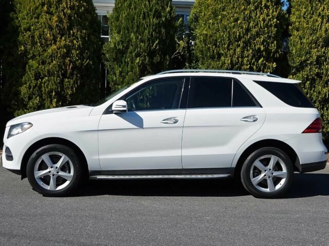 Белый Мерседес ГЛЕ-Класс, объемом двигателя 3.5 л и пробегом 66 тыс. км за 10700 $, фото 2 на Automoto.ua