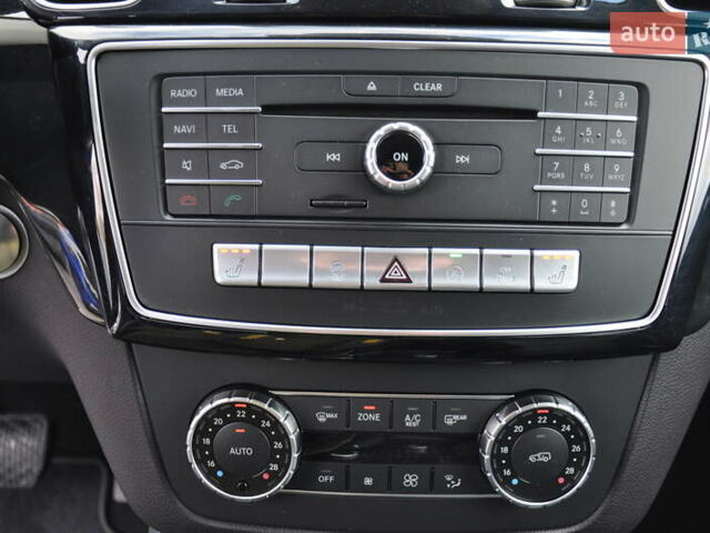 Белый Мерседес ГЛЕ-Класс, объемом двигателя 3 л и пробегом 25 тыс. км за 51500 $, фото 57 на Automoto.ua