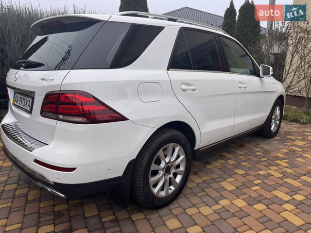 Белый Мерседес ГЛЕ-Класс, объемом двигателя 2.1 л и пробегом 164 тыс. км за 31500 $, фото 7 на Automoto.ua