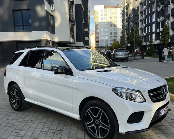 Мерседес ГЛЕ-Клас 2017 у Івано-Франківську на Automoto.ua Білий Мерседес ГЛЕ-Клас, об'ємом двигуна 2.14 л та пробігом 200 тис. км за 34800 $, фото 3 на Automoto.ua