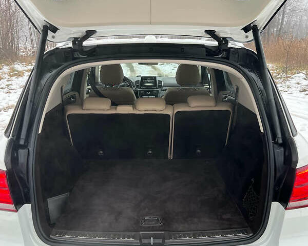 Белый Мерседес ГЛЕ-Класс, объемом двигателя 3.5 л и пробегом 110 тыс. км за 25500 $, фото 8 на Automoto.ua