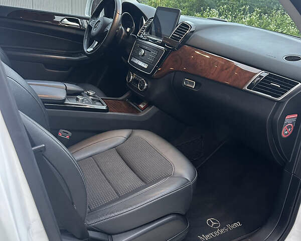 Мерседес ГЛЕ-Класс 2017 в Снятине на Automoto.ua Белый Мерседес ГЛЕ-Класс, объемом двигателя 2.14 л и пробегом 84 тыс. км за 34900 $, фото 24 на Automoto.ua