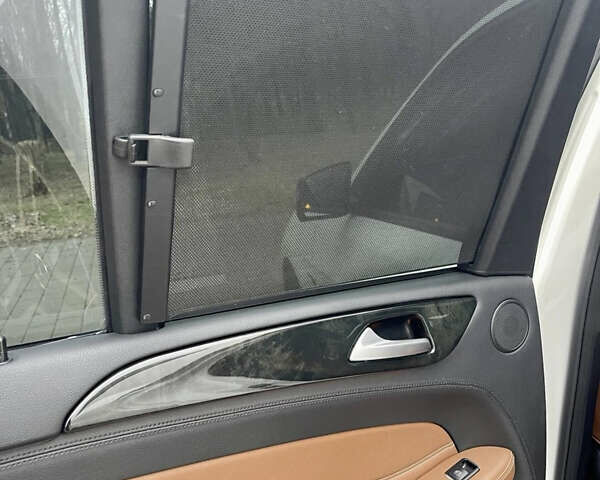 Білий Мерседес ГЛЕ-Клас, об'ємом двигуна 3 л та пробігом 140 тис. км за 32500 $, фото 30 на Automoto.ua