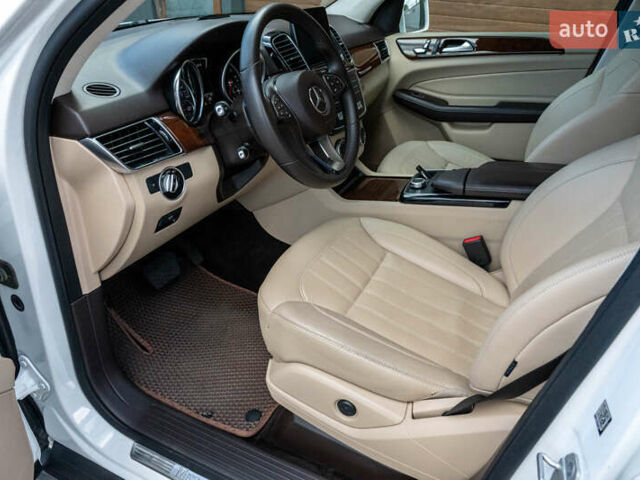 Белый Мерседес ГЛЕ-Класс, объемом двигателя 2.14 л и пробегом 172 тыс. км за 31000 $, фото 39 на Automoto.ua