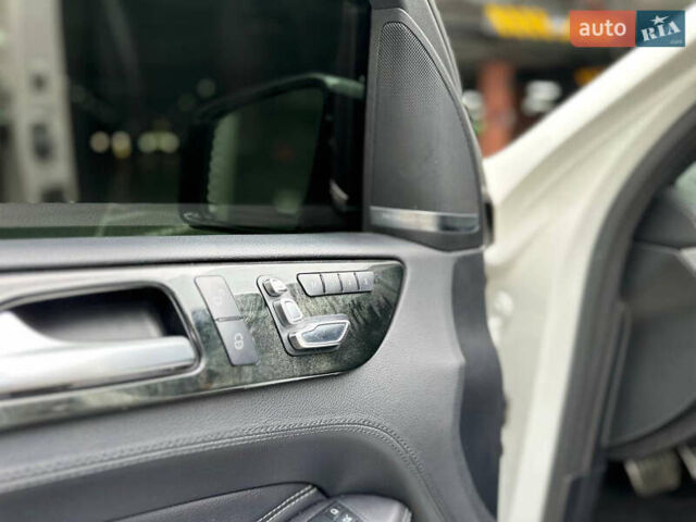 Белый Мерседес ГЛЕ-Класс, объемом двигателя 3 л и пробегом 81 тыс. км за 33000 $, фото 25 на Automoto.ua