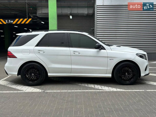Белый Мерседес ГЛЕ-Класс, объемом двигателя 3 л и пробегом 81 тыс. км за 33000 $, фото 10 на Automoto.ua
