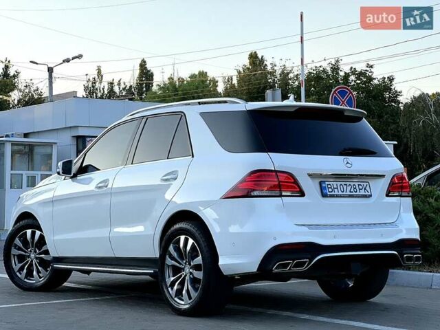 Белый Мерседес ГЛЕ-Класс, объемом двигателя 3.5 л и пробегом 122 тыс. км за 29900 $, фото 17 на Automoto.ua