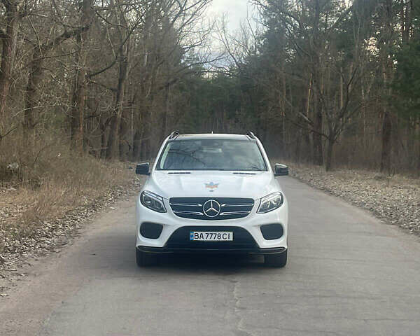Белый Мерседес ГЛЕ-Класс, объемом двигателя 3 л и пробегом 75 тыс. км за 60000 $, фото 2 на Automoto.ua