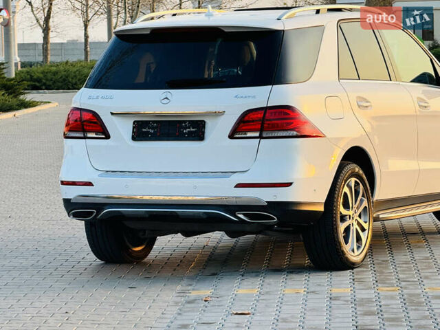 Белый Мерседес ГЛЕ-Класс, объемом двигателя 3 л и пробегом 76 тыс. км за 33300 $, фото 74 на Automoto.ua