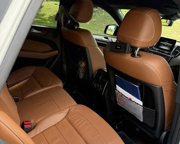 Белый Мерседес ГЛЕ-Класс, объемом двигателя 3 л и пробегом 69 тыс. км за 54900 $, фото 14 на Automoto.ua