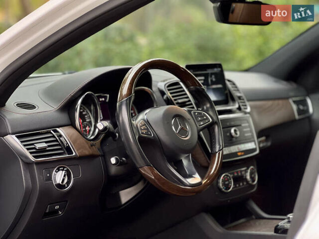 Белый Мерседес ГЛЕ-Класс, объемом двигателя 3 л и пробегом 127 тыс. км за 40999 $, фото 20 на Automoto.ua