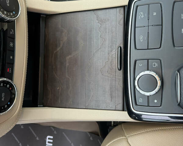 Білий Мерседес ГЛЕ-Клас, об'ємом двигуна 3 л та пробігом 166 тис. км за 41900 $, фото 19 на Automoto.ua