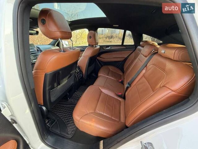 Білий Мерседес ГЛЕ-Клас, об'ємом двигуна 3 л та пробігом 153 тис. км за 39500 $, фото 36 на Automoto.ua