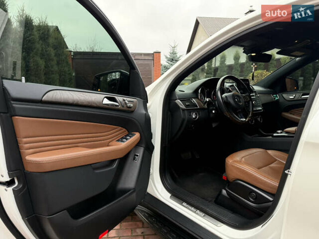 Білий Мерседес ГЛЕ-Клас, об'ємом двигуна 3 л та пробігом 115 тис. км за 46000 $, фото 28 на Automoto.ua