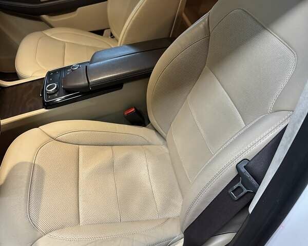 Білий Мерседес ГЛЕ-Клас, об'ємом двигуна 2.99 л та пробігом 156 тис. км за 44999 $, фото 32 на Automoto.ua