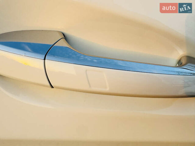 Белый Мерседес ГЛЕ-Класс, объемом двигателя 3 л и пробегом 76 тыс. км за 33300 $, фото 90 на Automoto.ua