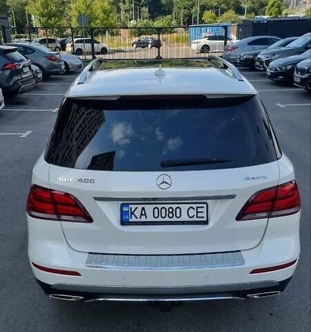 Белый Мерседес ГЛЕ-Класс, объемом двигателя 3 л и пробегом 61 тыс. км за 32900 $, фото 4 на Automoto.ua