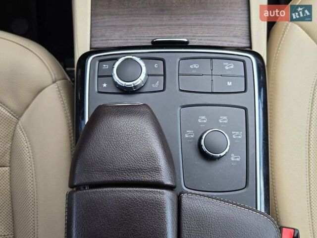 Белый Мерседес ГЛЕ-Класс, объемом двигателя 3 л и пробегом 147 тыс. км за 38500 $, фото 27 на Automoto.ua