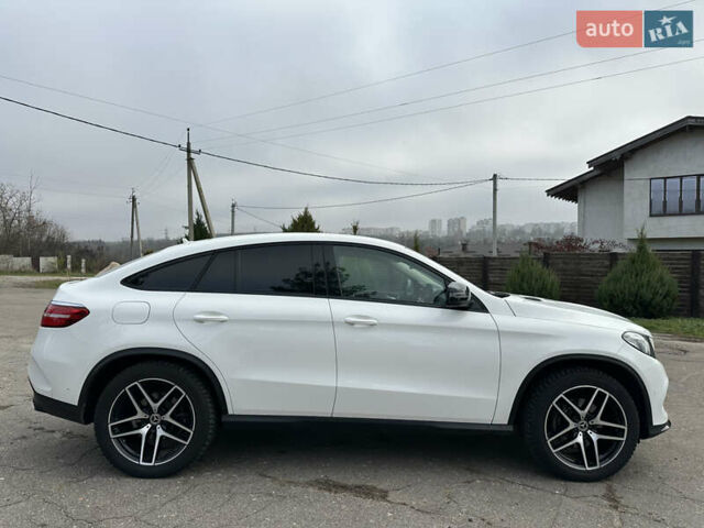 Белый Мерседес ГЛЕ-Класс, объемом двигателя 2.99 л и пробегом 65 тыс. км за 55000 $, фото 15 на Automoto.ua