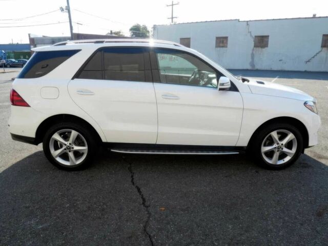 Білий Мерседес ГЛЕ-Клас, об'ємом двигуна 3.5 л та пробігом 36 тис. км за 31000 $, фото 3 на Automoto.ua