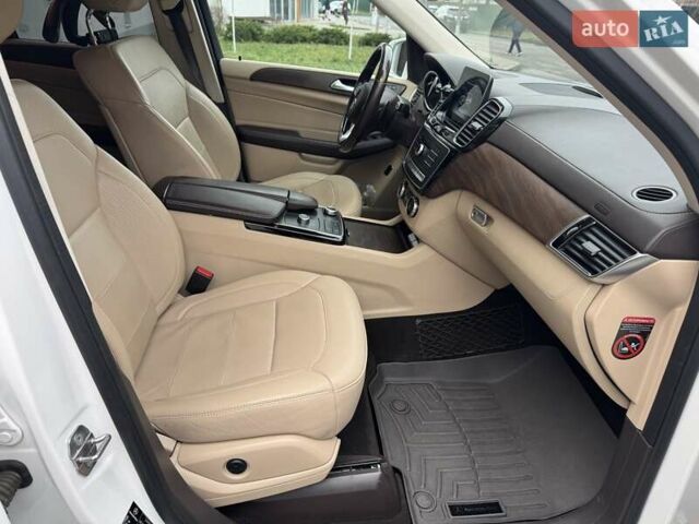 Білий Мерседес ГЛЕ-Клас, об'ємом двигуна 2.99 л та пробігом 156 тис. км за 44999 $, фото 13 на Automoto.ua