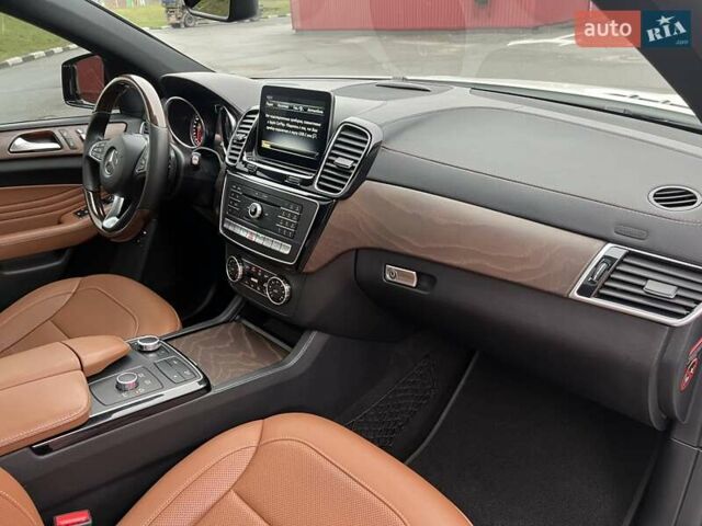 Белый Мерседес ГЛЕ-Класс, объемом двигателя 3 л и пробегом 120 тыс. км за 45500 $, фото 17 на Automoto.ua