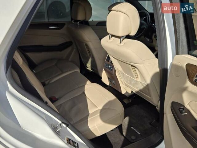 Белый Мерседес ГЛЕ-Класс, объемом двигателя 3 л и пробегом 147 тыс. км за 38500 $, фото 11 на Automoto.ua