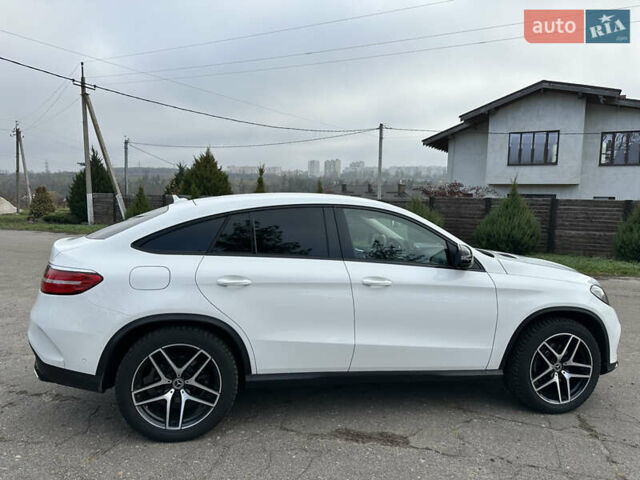 Белый Мерседес ГЛЕ-Класс, объемом двигателя 2.99 л и пробегом 65 тыс. км за 55000 $, фото 5 на Automoto.ua