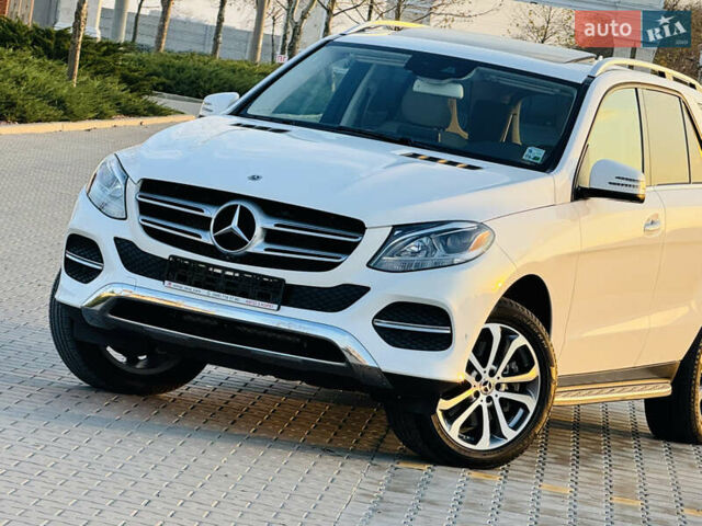 Белый Мерседес ГЛЕ-Класс, объемом двигателя 3 л и пробегом 76 тыс. км за 33300 $, фото 87 на Automoto.ua