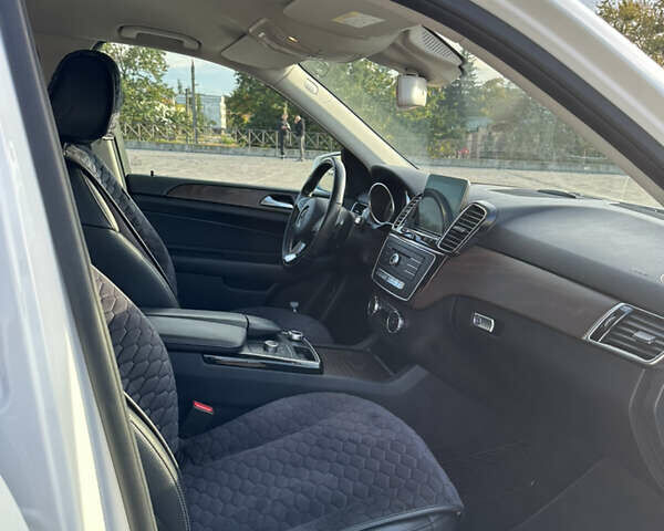 Мерседес ГЛЕ-Класс 2018 в Харькове на Automoto.ua Белый Мерседес ГЛЕ-Класс, объемом двигателя 2.14 л и пробегом 94 тыс. км за 38000 $, фото 10 на Automoto.ua