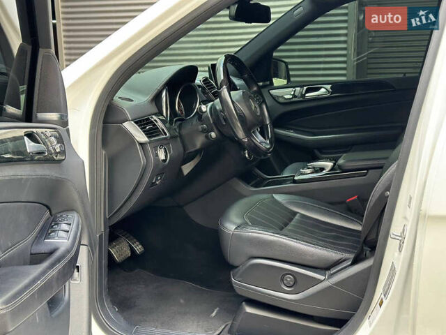 Белый Мерседес ГЛЕ-Класс, объемом двигателя 3 л и пробегом 81 тыс. км за 33000 $, фото 14 на Automoto.ua