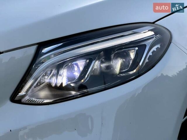 Белый Мерседес ГЛЕ-Класс, объемом двигателя 3.5 л и пробегом 122 тыс. км за 29900 $, фото 15 на Automoto.ua