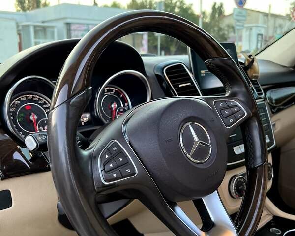 Белый Мерседес ГЛЕ-Класс, объемом двигателя 3.5 л и пробегом 122 тыс. км за 29900 $, фото 27 на Automoto.ua