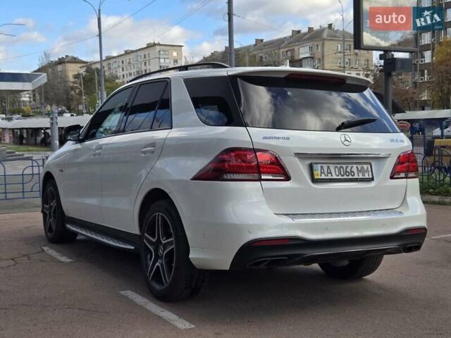 Белый Мерседес ГЛЕ-Класс, объемом двигателя 3 л и пробегом 147 тыс. км за 38500 $, фото 4 на Automoto.ua