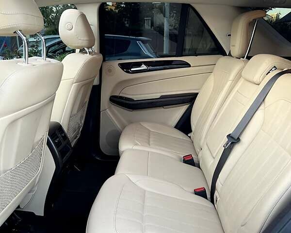 Белый Мерседес ГЛЕ-Класс, объемом двигателя 3.5 л и пробегом 122 тыс. км за 29900 $, фото 43 на Automoto.ua