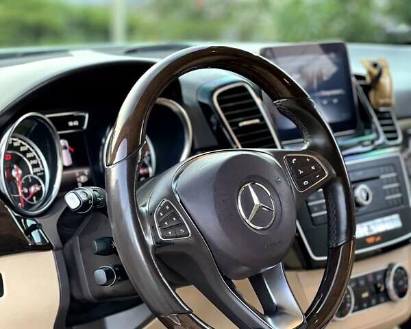 Белый Мерседес ГЛЕ-Класс, объемом двигателя 3.5 л и пробегом 122 тыс. км за 29900 $, фото 23 на Automoto.ua