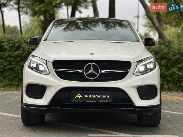 Белый Мерседес ГЛЕ-Класс, объемом двигателя 3 л и пробегом 127 тыс. км за 40999 $, фото 4 на Automoto.ua