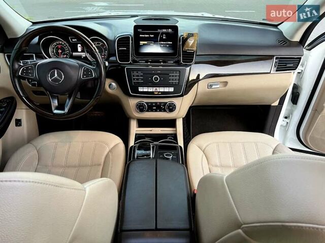 Белый Мерседес ГЛЕ-Класс, объемом двигателя 3.5 л и пробегом 122 тыс. км за 29900 $, фото 38 на Automoto.ua