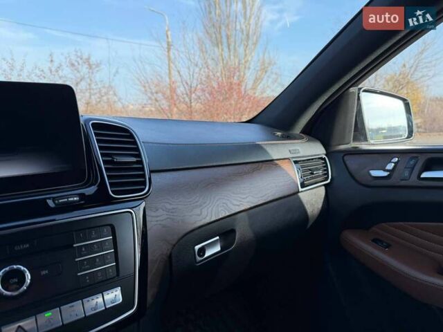 Білий Мерседес ГЛЕ-Клас, об'ємом двигуна 3 л та пробігом 153 тис. км за 39500 $, фото 77 на Automoto.ua