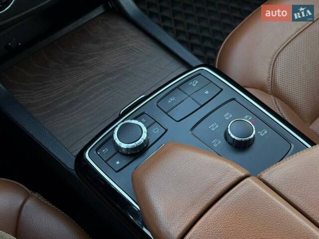 Білий Мерседес ГЛЕ-Клас, об'ємом двигуна 3 л та пробігом 153 тис. км за 39500 $, фото 70 на Automoto.ua