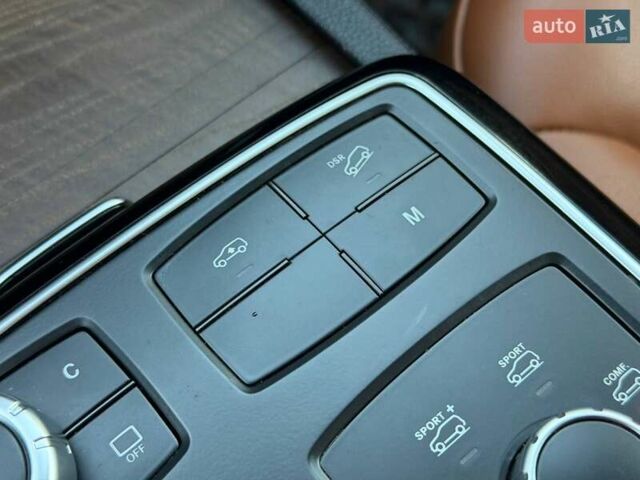 Білий Мерседес ГЛЕ-Клас, об'ємом двигуна 3 л та пробігом 153 тис. км за 39500 $, фото 75 на Automoto.ua