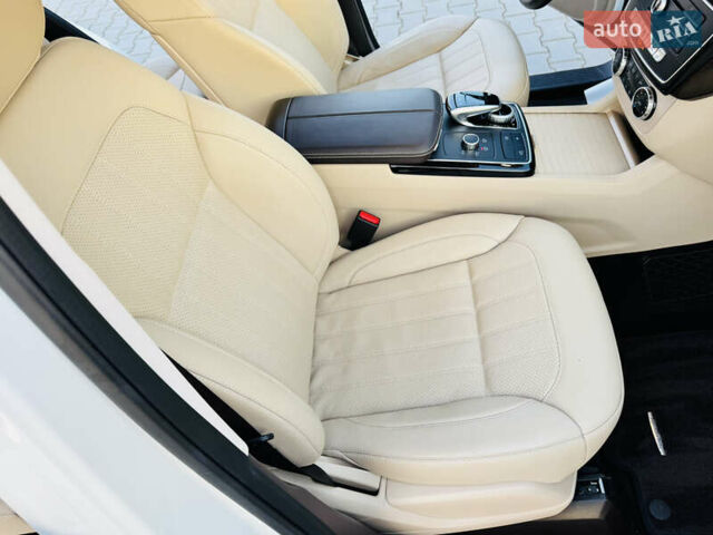 Белый Мерседес ГЛЕ-Класс, объемом двигателя 3 л и пробегом 76 тыс. км за 33300 $, фото 68 на Automoto.ua
