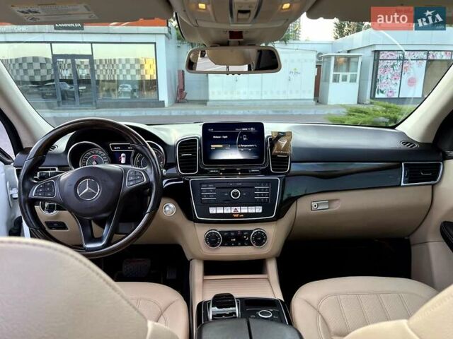 Белый Мерседес ГЛЕ-Класс, объемом двигателя 3.5 л и пробегом 122 тыс. км за 29900 $, фото 22 на Automoto.ua