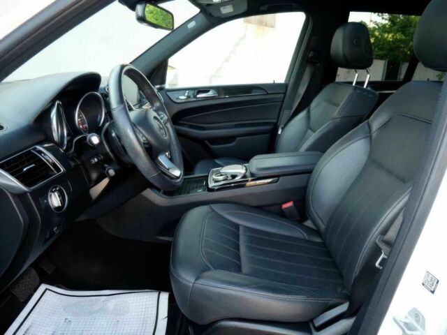 Білий Мерседес ГЛЕ-Клас, об'ємом двигуна 3.5 л та пробігом 36 тис. км за 31000 $, фото 9 на Automoto.ua