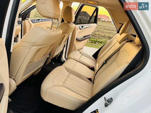 Белый Мерседес ГЛЕ-Класс, объемом двигателя 3 л и пробегом 76 тыс. км за 33300 $, фото 55 на Automoto.ua