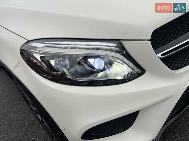 Белый Мерседес ГЛЕ-Класс, объемом двигателя 3 л и пробегом 120 тыс. км за 45500 $, фото 2 на Automoto.ua